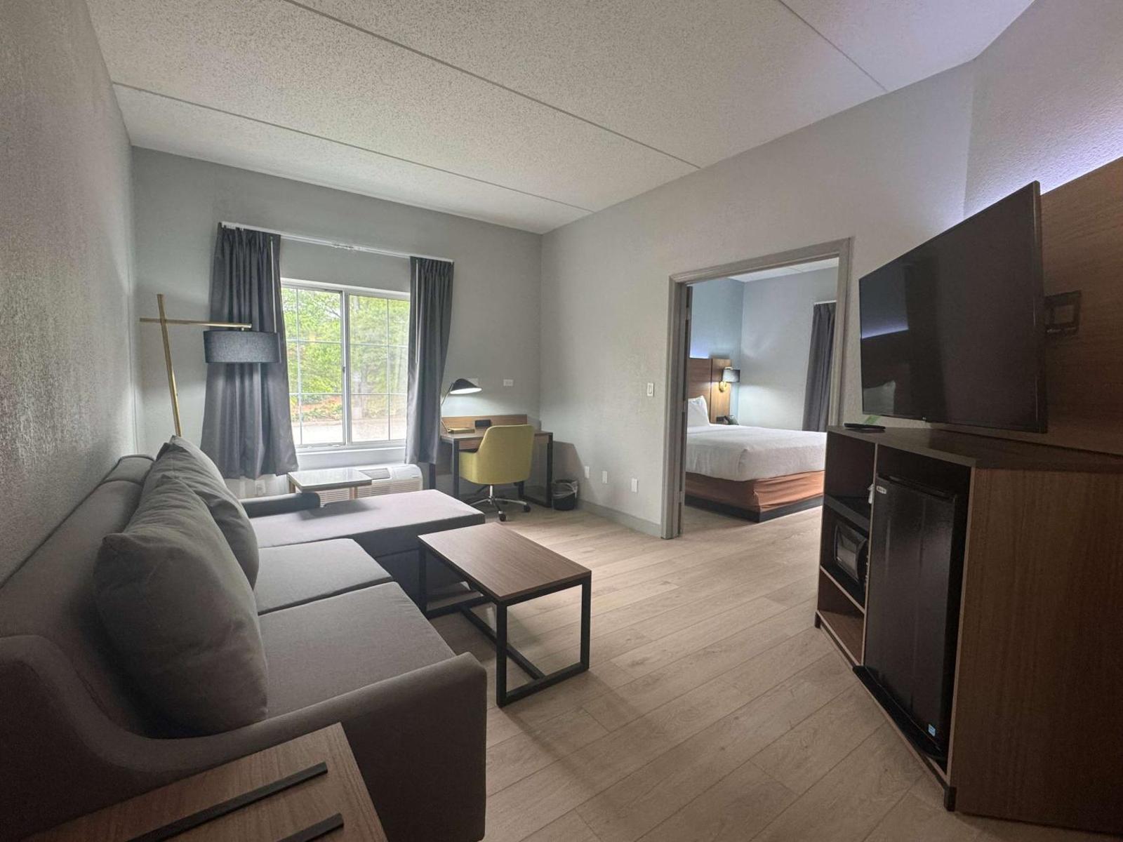 La Quinta by Wyndham Raleigh Cary Main image 2